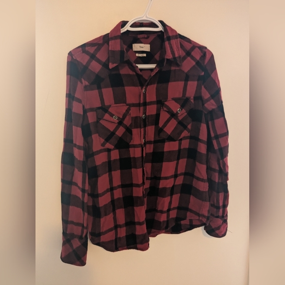Aritzia TNA Pure Cotton Red & Black Flannel Plaid Shirt Button Down Size XS - Picture 4 of 6